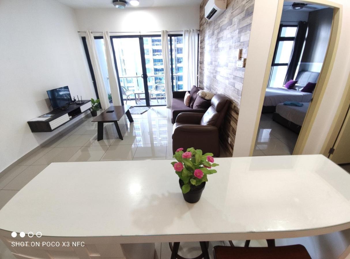 Atlantis Homestay Pool View 1210 말라카 외부 사진